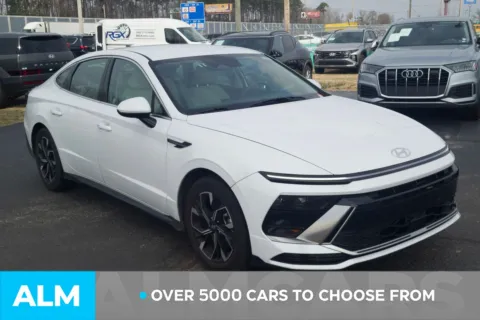 Photos of 2025 Hyundai Sonata SEL for sale in Lumberton, NC at ALM Hyundai Lumberton