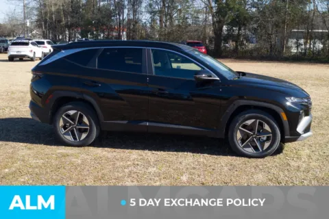 Another view of 2025 Hyundai Tucson Hybrid SEL Convenience for sale in Lumberton, NC at ALM Hyundai Lumberton