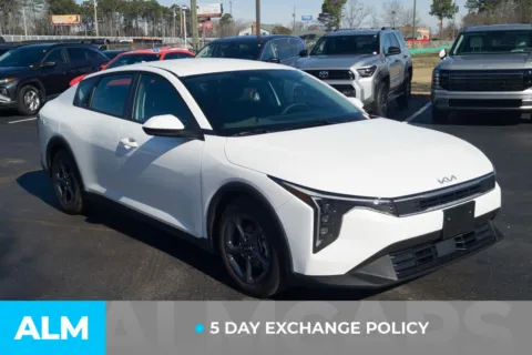 More photos of 2025 Kia K4 LXS at ALM Hyundai Lumberton, NC