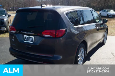 More photos of 2022 Chrysler Voyager LX at ALM Hyundai Lumberton, NC