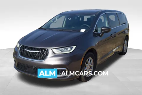 Gray 2023 Chrysler Pacifica Touring L for sale in Lumberton, NC