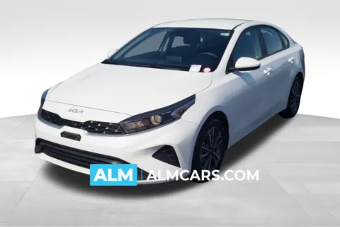 White 2024 Kia Forte LXS for sale in Lumberton, NC