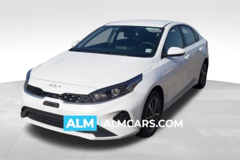 White 2024 Kia Forte LXS for sale in Lumberton, NC