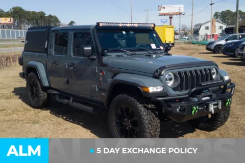 More photos of 2024 Jeep Gladiator Nighthawk at ALM Hyundai Lumberton, NC