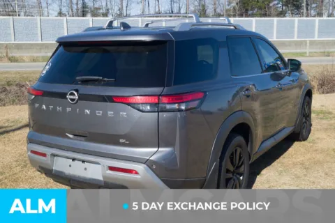 More photos of 2022 Nissan Pathfinder SL at ALM Hyundai Lumberton, NC