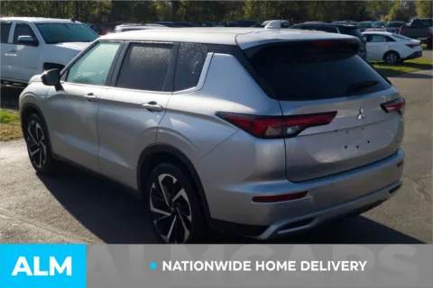 More photos of 2024 Mitsubishi Outlander SE at ALM Hyundai Lumberton, NC