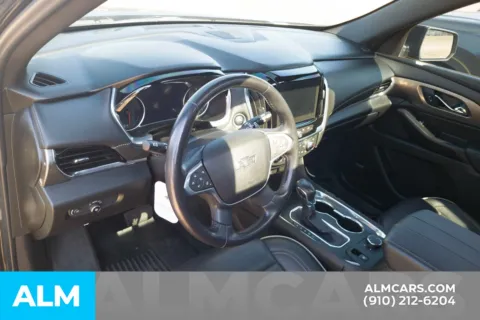 More photos of 2022 Chevrolet Traverse Premier at ALM Hyundai Lumberton, NC