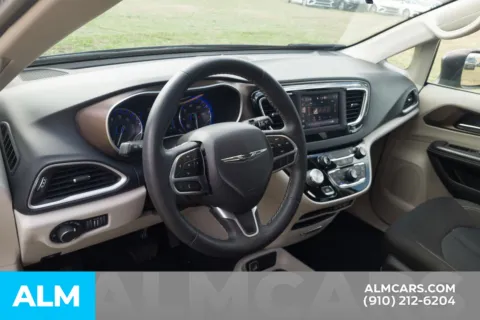 More photos of 2022 Chrysler Voyager LX at ALM Hyundai Lumberton, NC
