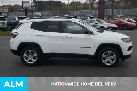 More photos of 2024 Jeep Compass Latitude at ALM Hyundai Lumberton, NC