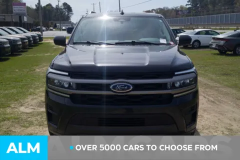 Photos of 2024 Ford Expedition XLT for sale in Lumberton, NC at ALM Hyundai Lumberton