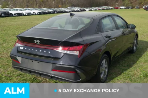 Another view of 2025 Hyundai Elantra SE for sale in Lumberton, NC at ALM Hyundai Lumberton