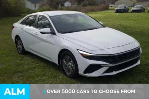 Photos of 2025 Hyundai Elantra SE for sale in Lumberton, NC at ALM Hyundai Lumberton