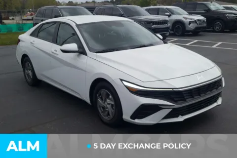 Another view of 2025 Hyundai Elantra SE for sale in Lumberton, NC at ALM Hyundai Lumberton