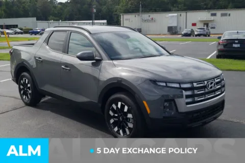 More photos of 2025 Hyundai Santa Cruz SEL at ALM Hyundai Lumberton, NC