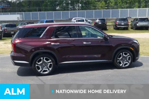 More photos of 2024 Hyundai Palisade Limited at ALM Hyundai Lumberton, NC