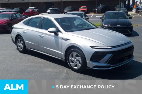 Another view of 2025 Hyundai Sonata SE for sale in Lumberton, NC at ALM Hyundai Lumberton
