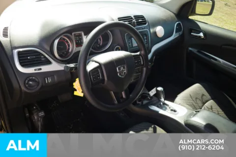 More photos of 2020 Dodge Journey SE at ALM Hyundai Lumberton, NC