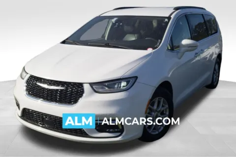 White 2022 Chrysler Pacifica Touring L for sale in Lumberton, NC