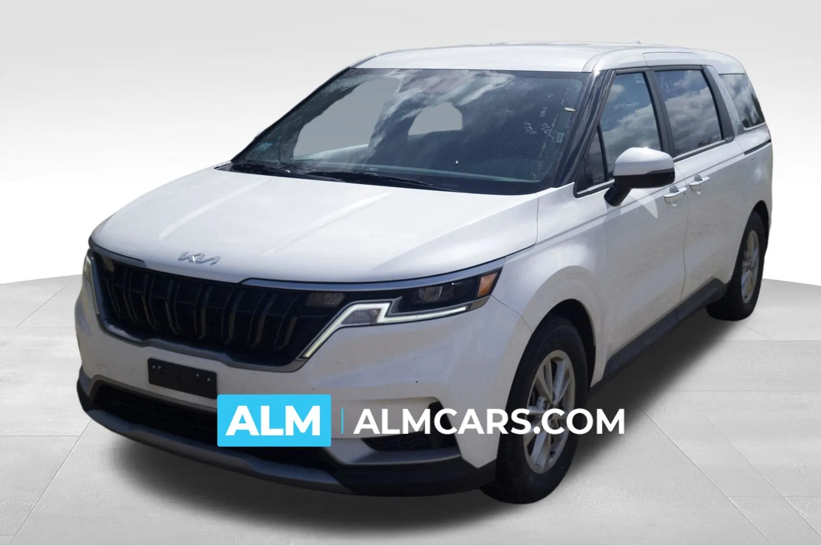 White 2024 Kia Carnival LX for sale in Lumberton, NC