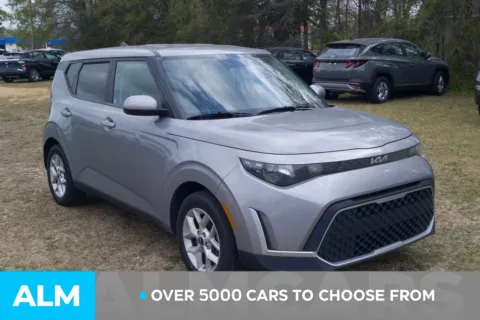 Photos of 2024 Kia Soul LX for sale in Lumberton, NC at ALM Hyundai Lumberton