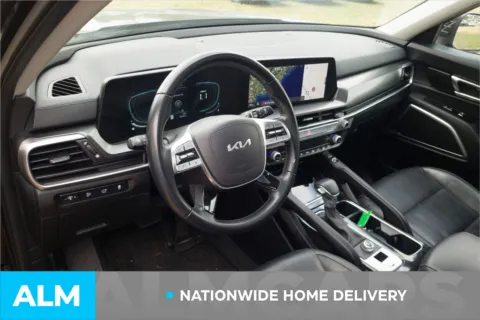 More photos of 2025 Kia Telluride S at ALM Hyundai Lumberton, NC