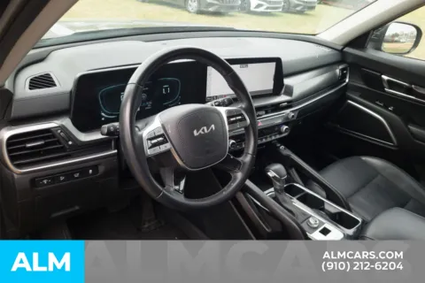 More photos of 2025 Kia Telluride S at ALM Hyundai Lumberton, NC