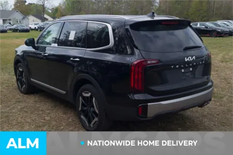 More photos of 2025 Kia Telluride S at ALM Hyundai Lumberton, NC
