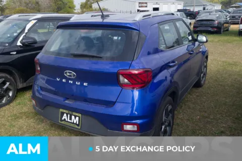 Another view of 2024 Hyundai Venue Limited for sale in Lumberton, NC at ALM Hyundai Lumberton