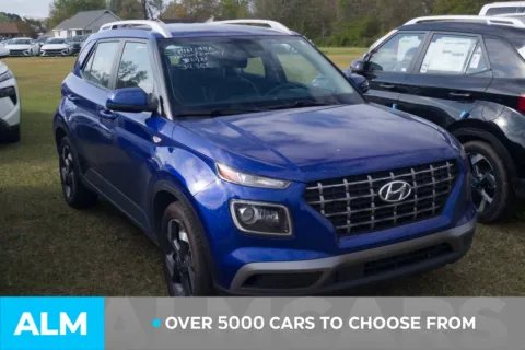 Photos of 2024 Hyundai Venue Limited for sale in Lumberton, NC at ALM Hyundai Lumberton