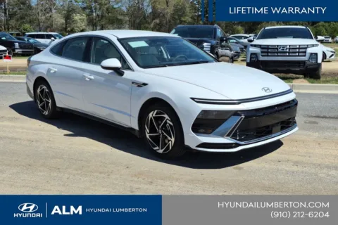 More photos of 2026 Hyundai Sonata Hybrid SEL at ALM Hyundai Lumberton, NC