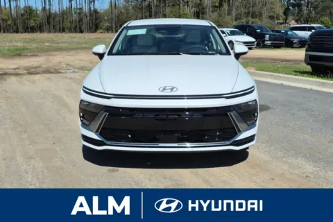 Photos of 2026 Hyundai Sonata Hybrid SEL for sale in Lumberton, NC at ALM Hyundai Lumberton