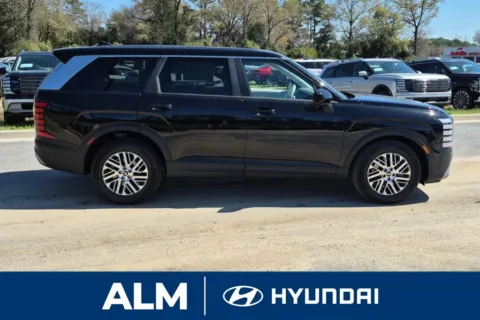 More photos of 2026 Hyundai Palisade SE at ALM Hyundai Lumberton, NC
