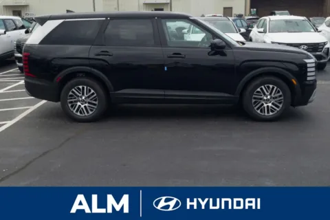More photos of 2026 Hyundai Palisade SE at ALM Hyundai Lumberton, NC