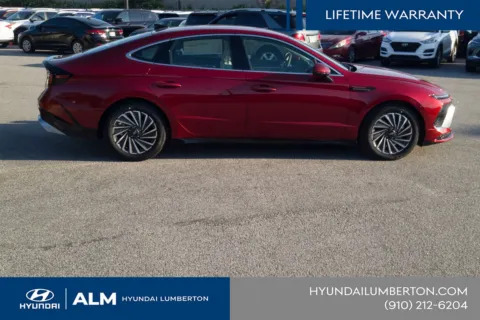 More photos of 2025 Hyundai Sonata Hybrid SEL at ALM Hyundai Lumberton, NC