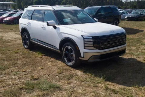 More photos of 2026 Hyundai Palisade Hybrid Limited at ALM Hyundai Lumberton, NC