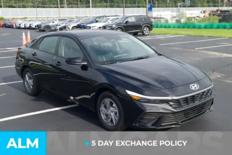 Another view of 2026 Hyundai Elantra SE for sale in Lumberton, NC at ALM Hyundai Lumberton