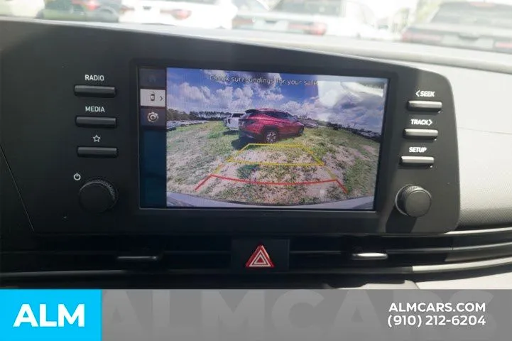 2025 Hyundai Elantra SEL - Photo 21