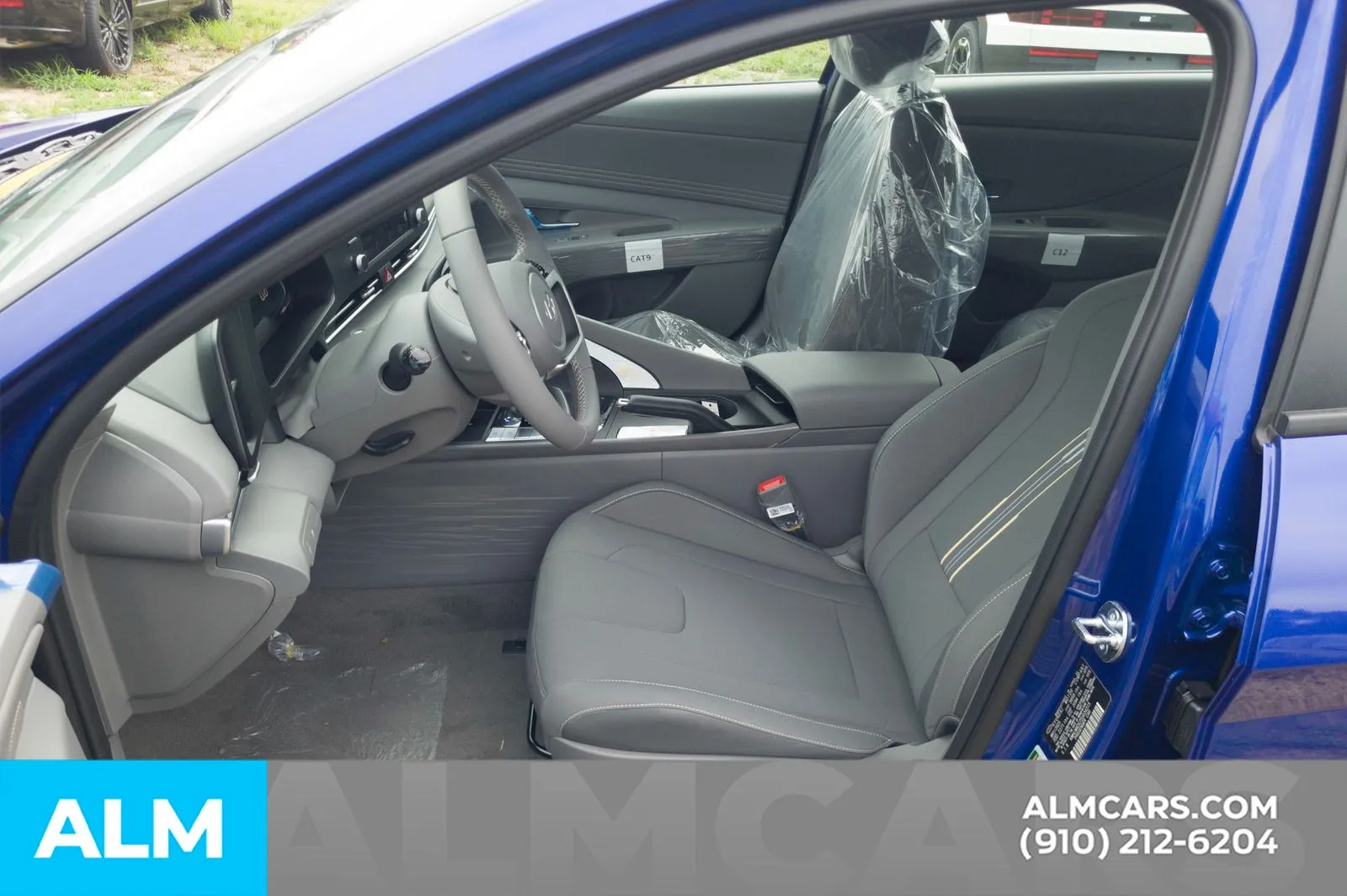2025 Hyundai Elantra SEL - Photo 15