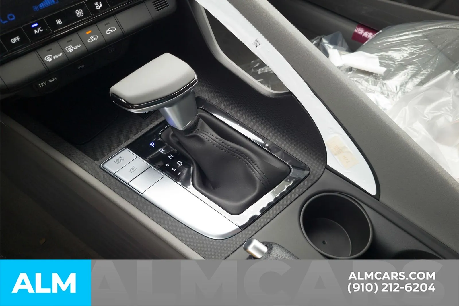 2025 Hyundai Elantra SEL - Photo 23