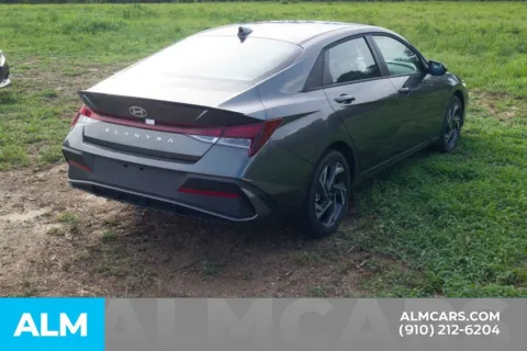 More photos of 2025 Hyundai Elantra SEL Sport at ALM Hyundai Lumberton, NC