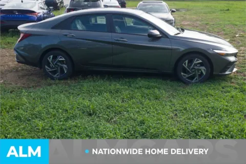 More photos of 2025 Hyundai Elantra SEL Sport at ALM Hyundai Lumberton, NC