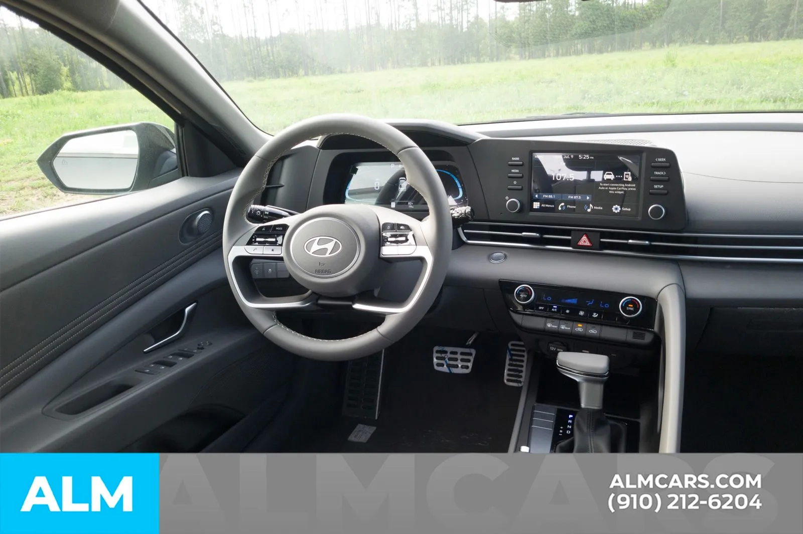 2025 Hyundai Elantra SEL - Photo 19