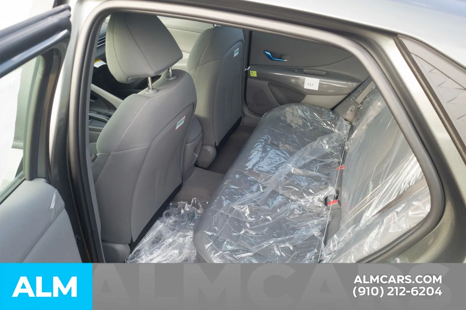 2025 Hyundai Elantra SEL - Photo 16