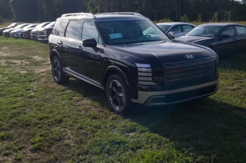 More photos of 2026 Hyundai Palisade Limited at ALM Hyundai Lumberton, NC