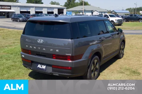More photos of 2026 Hyundai Santa Fe Hybrid SE at ALM Hyundai Lumberton, NC