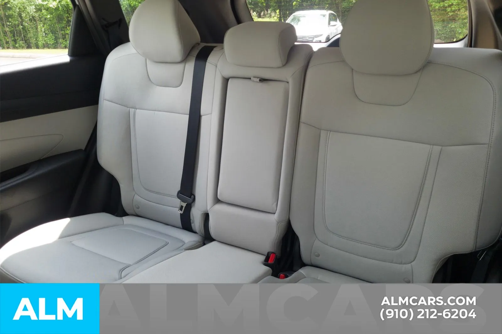 2025 Hyundai Tucson SE - Photo 16
