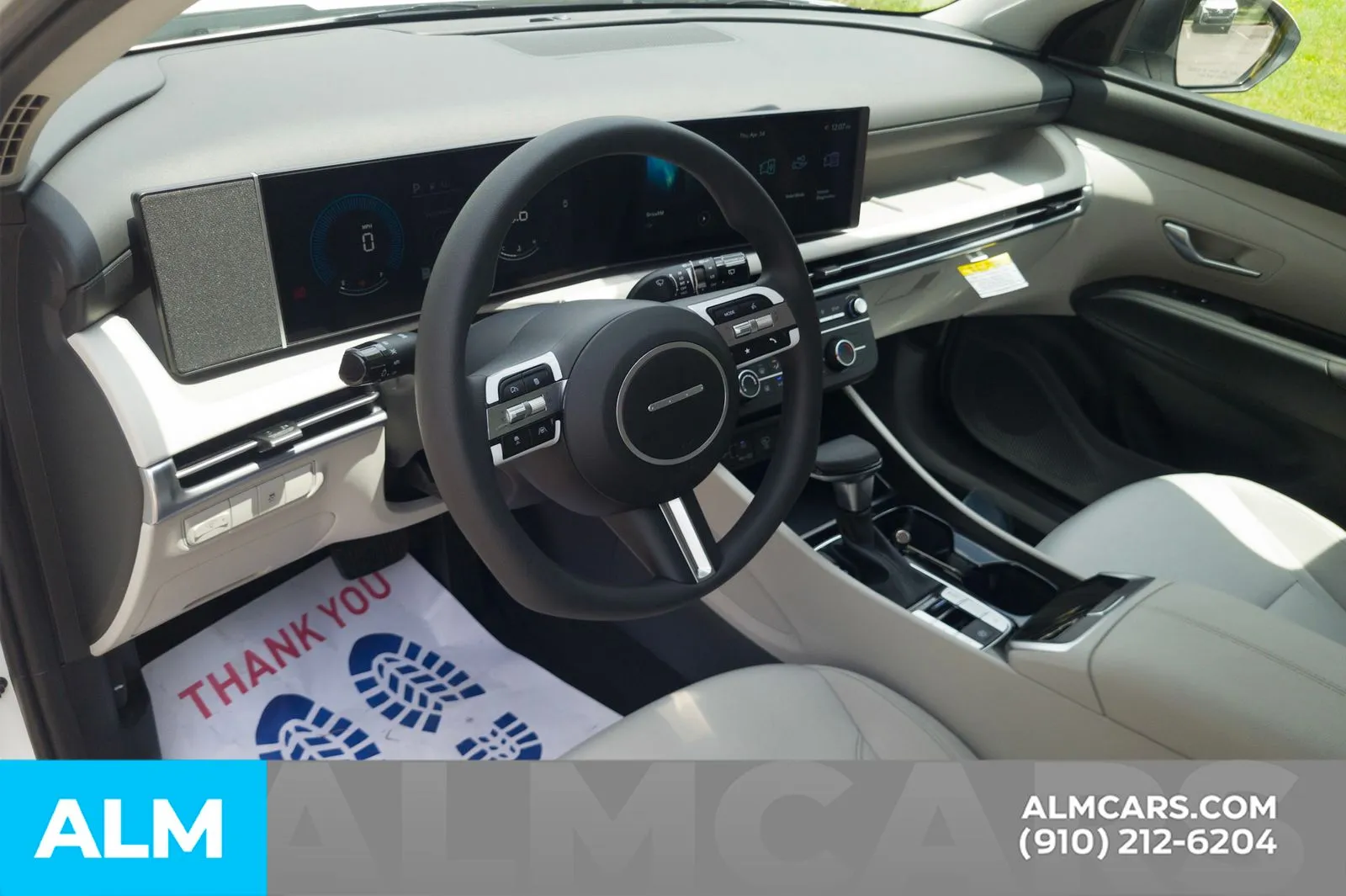 2025 Hyundai Tucson SE - Photo 13