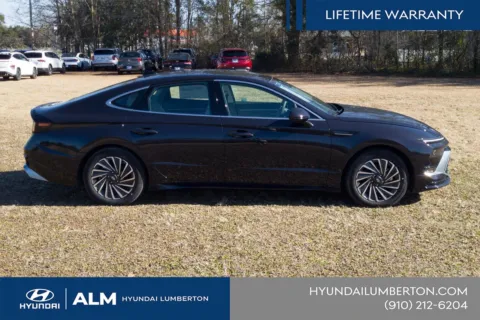 More photos of 2025 Hyundai Sonata Hybrid Limited at ALM Hyundai Lumberton, NC