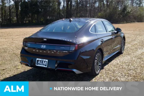 More photos of 2025 Hyundai Sonata Hybrid Limited at ALM Hyundai Lumberton, NC