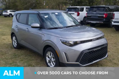 Photos of 2024 Kia Soul LX for sale in Lumberton, NC at ALM Hyundai Lumberton